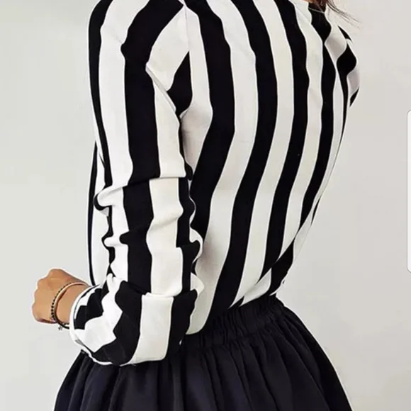 BLACK & WHITE STRIPED LONG SLEEVE BLOUSE - Picture 3 of 5